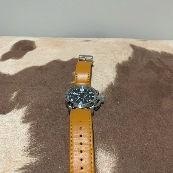 STUHRLING Watch like new - Picture 2 of 3